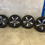20” 5-Double Spoke Black Diamond Cut – XC90 – Vredestein Wintrac Xtreme – 275/45 R20