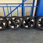 19” – EX30 – Goodyear Efficient grip – 245/45 R19