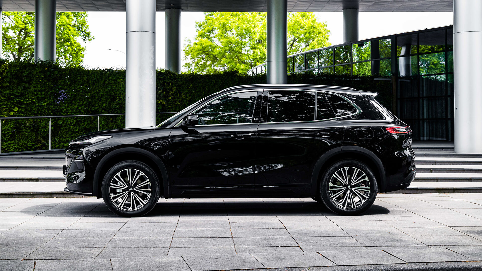 Geely Starray zijkant