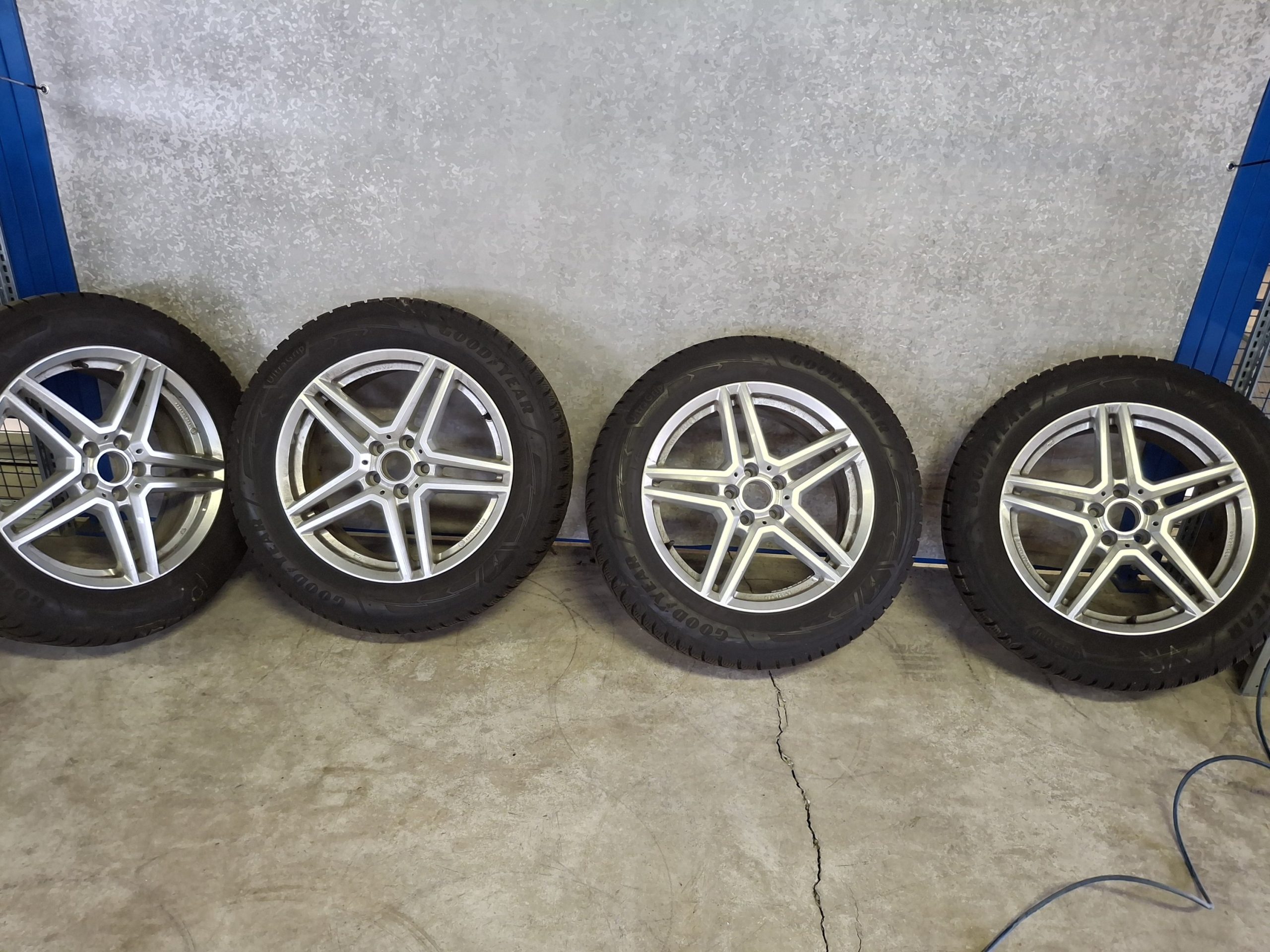 Goodyear winterwielenset Volvo V60