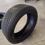 Losse winterbanden 2x Goodyear 245/45R19 102W